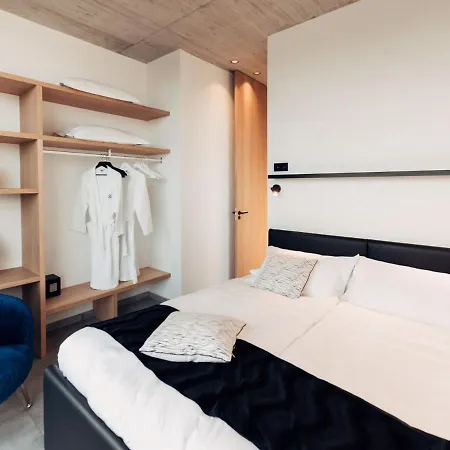 Modern In With Private Garden Villa