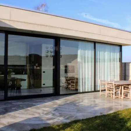 Modern In With Private Garden Villa