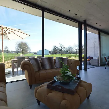 Modern In With Private Garden Villa *