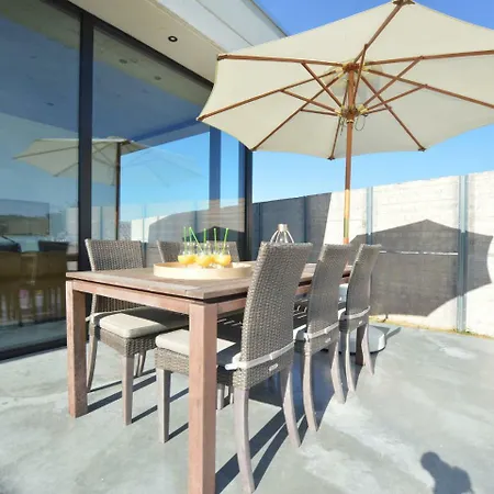Modern In With Private Garden